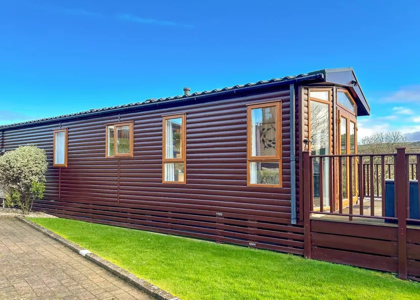Country Holiday Home Four Spa - Image 1