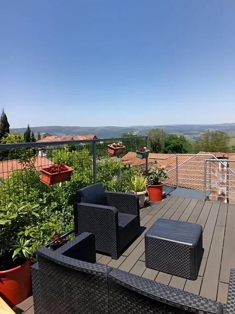 Grande villa avec barbecue, terrasse et internet haut débit | Vue montagne - Image 1