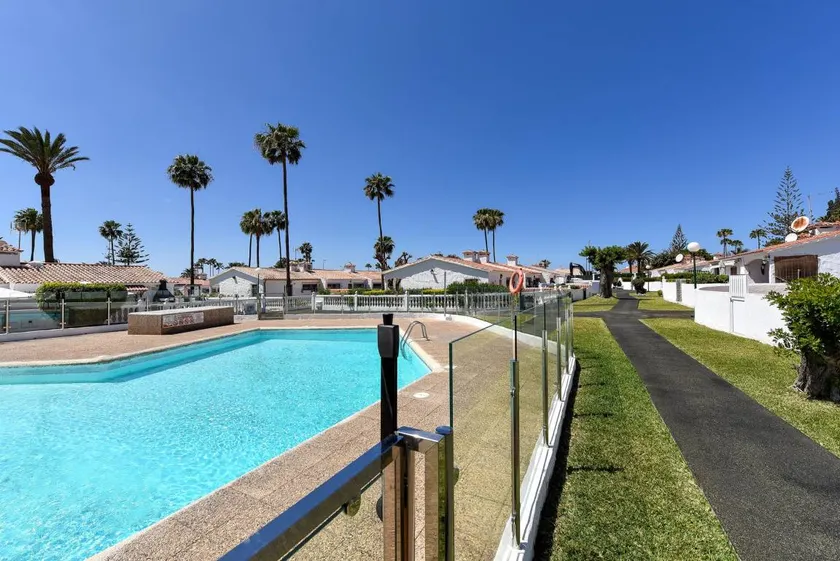 Fully equipped apartment with pool, terrace & barbeque | Suitable for remote work - Image 1