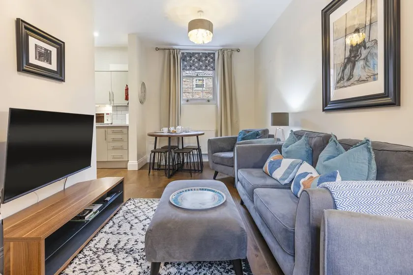Holiday home with fast internet - Image 1