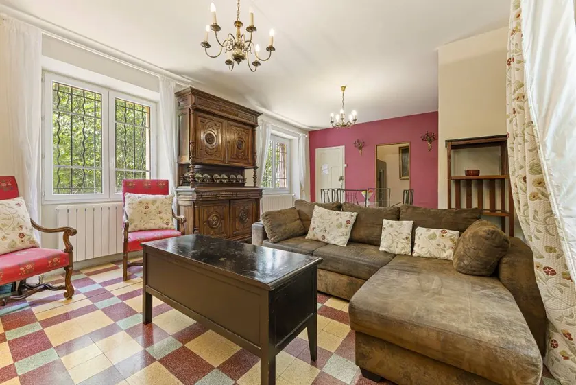 Bed and Breakfast 'Mas Abicou - Celeste' with Shared Pool, Private Terrace and Wi-Fi - Image 1
