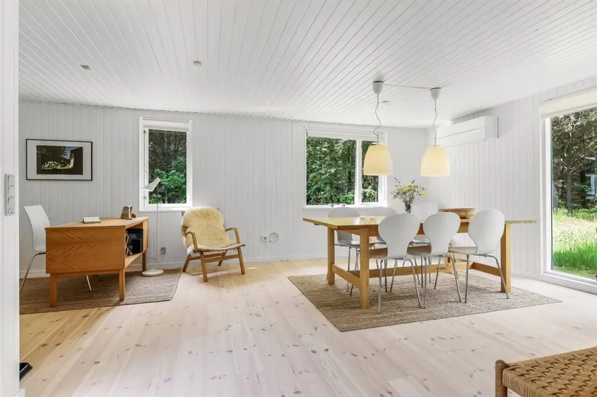 Fully equipped wonderful holiday home with BBQ & terrace | Beach nearby - Image 1