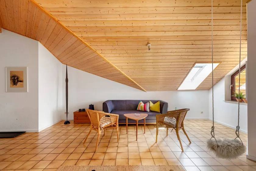 Family-friendly apartment with garden & terrace | Garden view | Suitable for remote work - Image 1