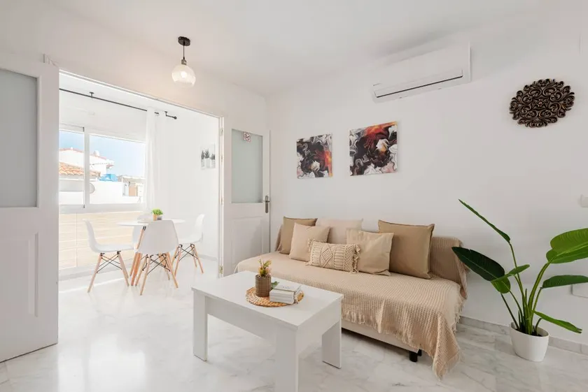 Apartment 'Rd Berrocal' with Wi-Fi and Air Conditioning - Image 1