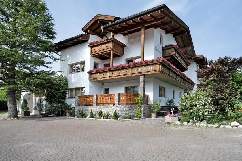 Holiday Apartment 'Klementhof No. 2' with Mountain View, Shared Pool and Wi-Fi - Image 1