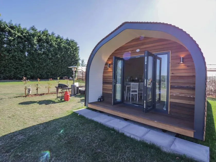 Child-friendly nice cottage with garden & jacuzzi | Dogs allowed - Image 1
