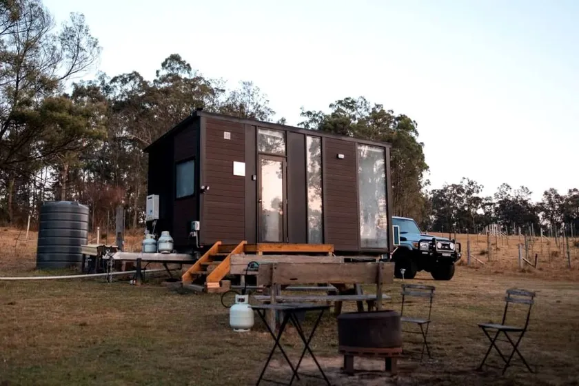 Pet-Friendly NSW Glamping Retreat with Mountain Views - Image 1