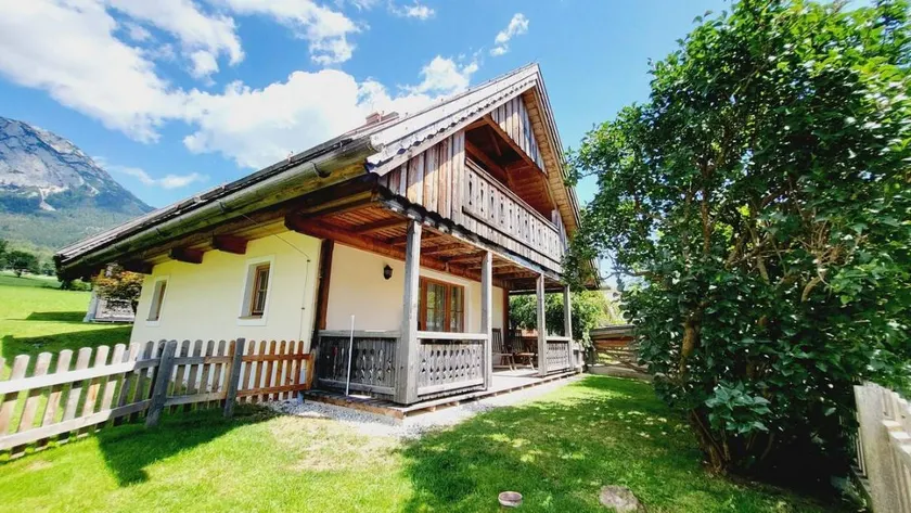 Agréable maison de vacances entièrement équipée avec barbecue, jardin et terrasse | Vue montagne | Avec animaux admis - Image 1