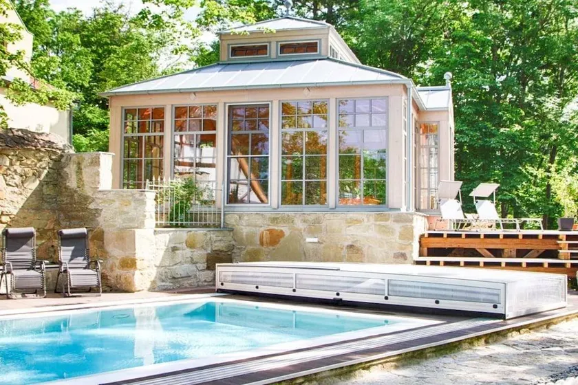 Ferienhaus mit Terrasse, Garten und Pool - Image 1