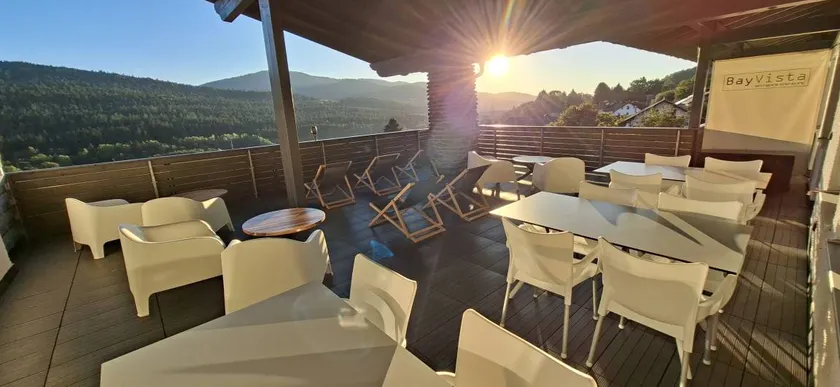 Family-oriented beautiful holiday apartment with terrace, sauna & garden | Mountain view | Pets are welcome - Image 1