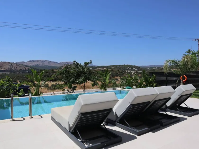 Trapezia Luxury Living -Zitrin - Image 1