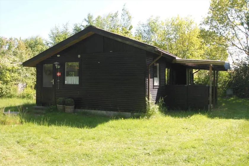 Pleasant holiday home with barbecue & terrace | Pets are welcome - Image 1