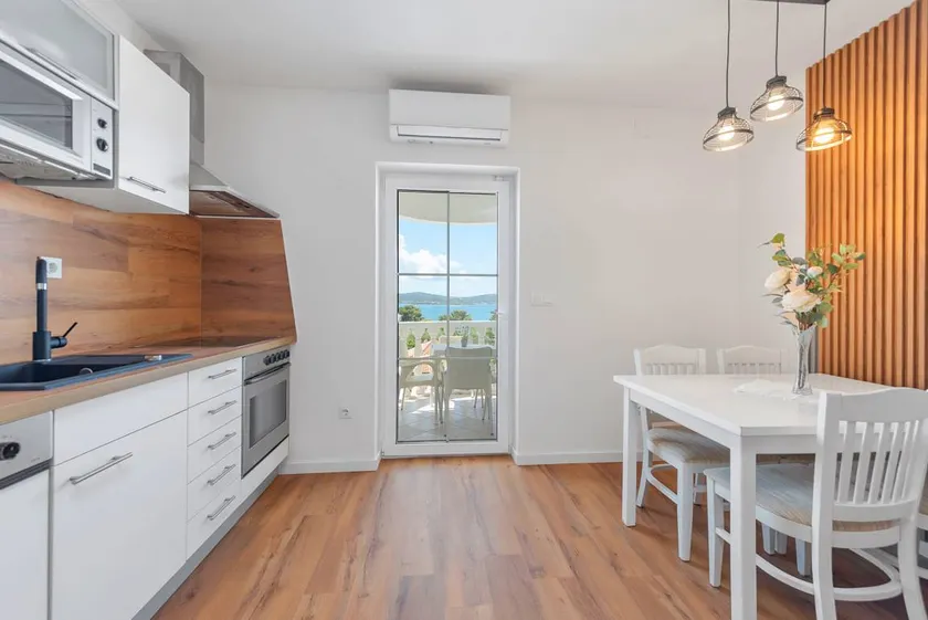 Maravilloso apartamento vacacional totalmente equipado con jardín y barbacoa | Cerca de la playa - Image 1