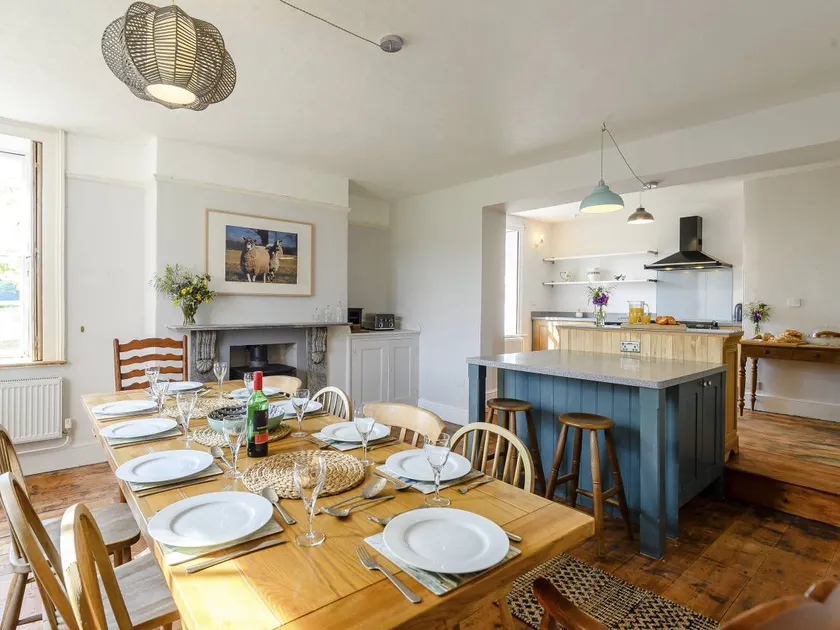 Children-friendly beautiful cottage with garden & barbeque | Pet-friendly - Image 1