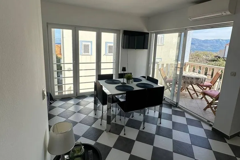 Apartment with terrace | Sea view | Close to the beach - Image 1