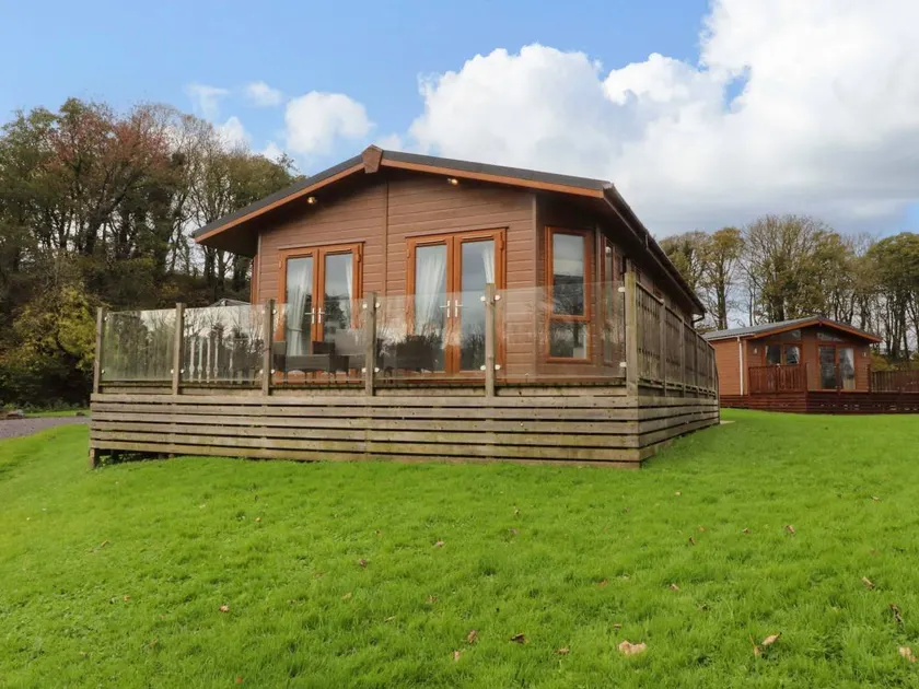 Cottage with garden - Image 1