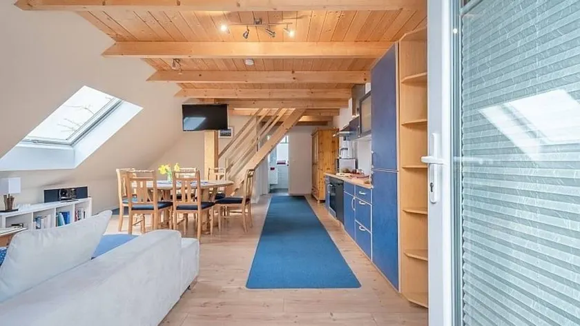 Apartamento con barbacoa, jardín y sauna | Vistas al mar - Image 1