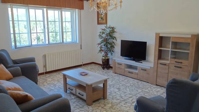 Holiday home with garden | Pets allowed - Image 1