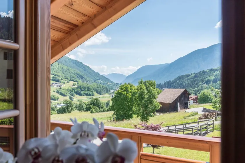 Ländliche Ferienwohnung „Maso Margherita – Spleuza“ mit Garten und WLAN - Image 1