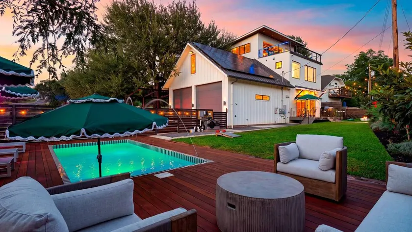 River Bend by Avantstay Private Pool + Hot Tub + Game Room Hill Country Views - Image 1