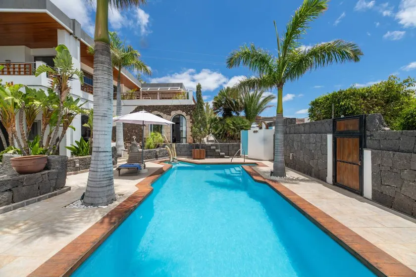 Vacation 'Bianca Tajinaste' with Sea View, Private Terrace and Wi-Fi - Image 1