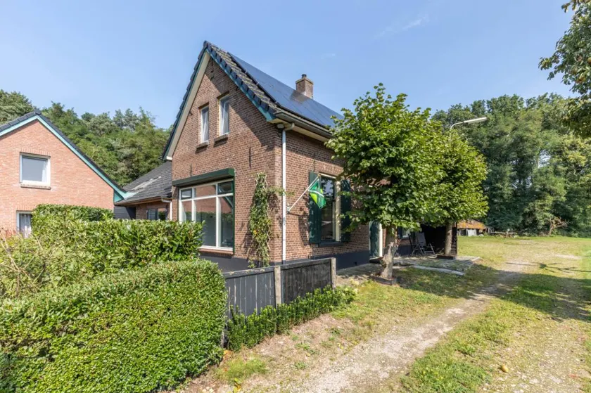 Holiday home with barbeque, sauna & terrace - Image 1