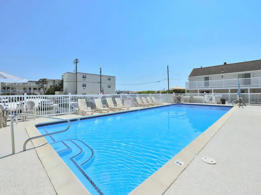 Ocean Front Condo Beach Haven, Pool Beach Badges Wifi Ocean Views - Image 1