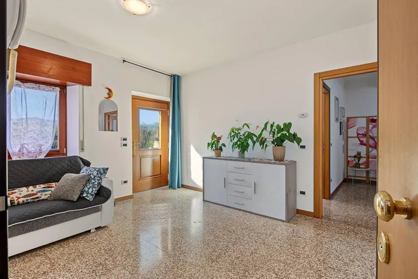 Holiday apartment with terrace & garden | Mountain view - Image 1