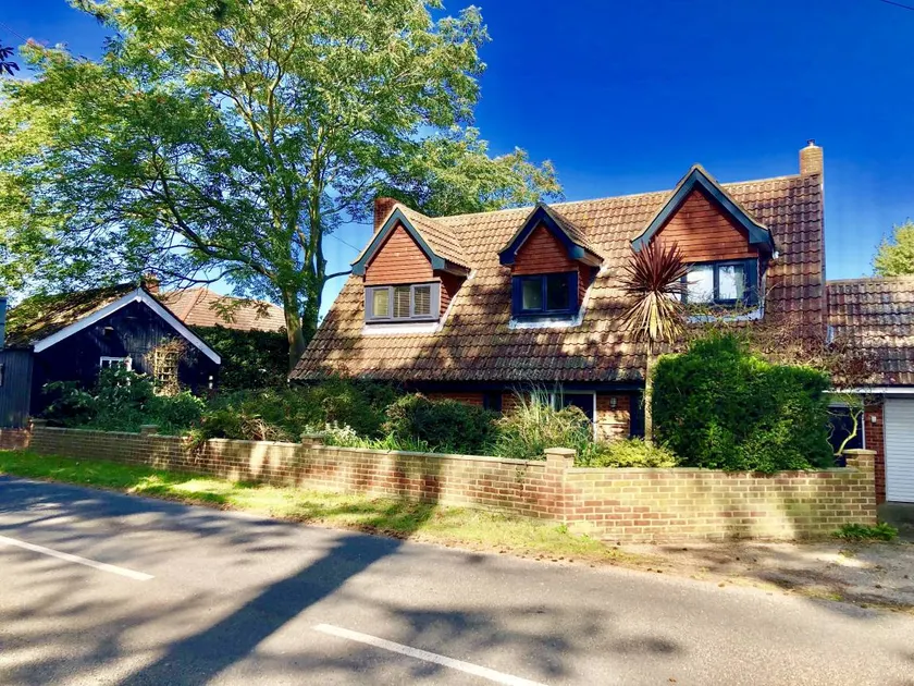 Family-oriented cottage with garden | Beach view | Pets are welcome - Image 1