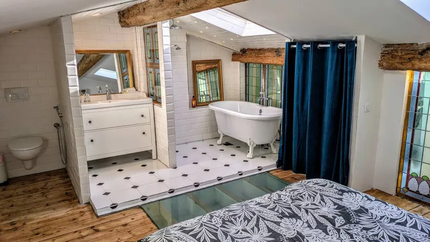 Agréable maison de vacances conviviale et familiale avec jardin, terrasse et internet haut débit | Vue rivière | Adaptée au travail à distance - Image 1