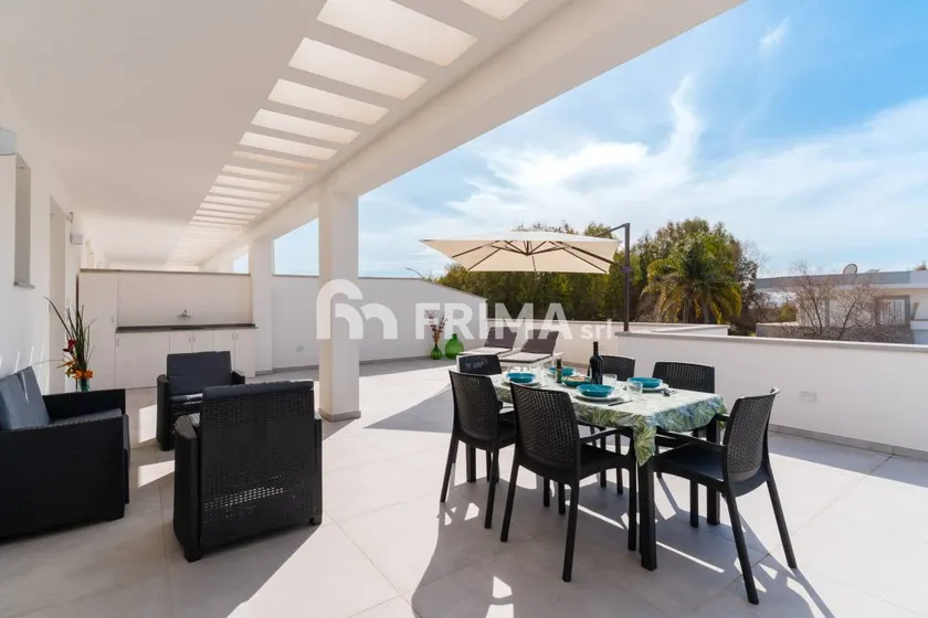 Maison avec terrasse | Vue panoramique - Image 1