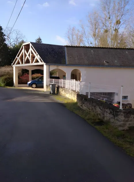 Cottage with terrace - Image 1