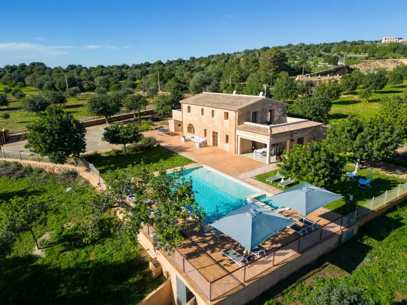 Villa con terraza, piscina privada y barbacoa | Vistas a la montaña - Image 1