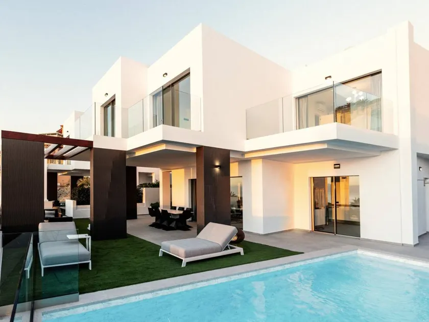 Villa entièrement équipée avec jardin, barbecue et piscine privée | Avec animaux acceptés - Image 1