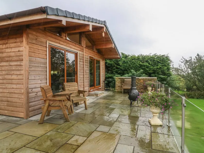 Fully equipped lovely cottage with garden - Image 1