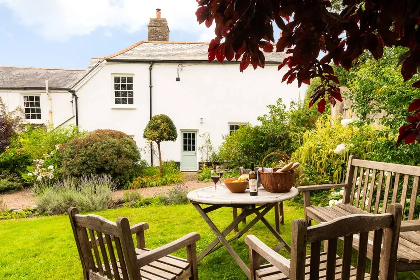 Child-friendly wonderful cottage with garden | Dogs allowed - Image 1