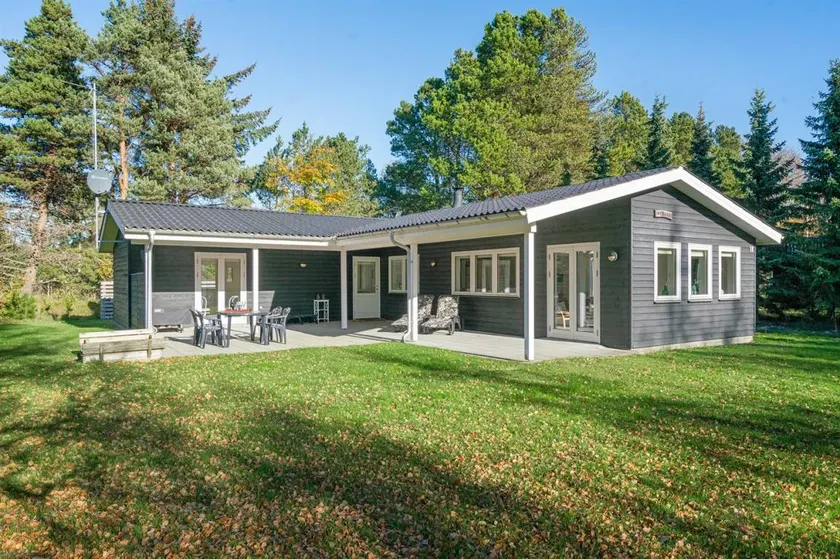 Child-friendly house with garden, BBQ & terrace - Image 1
