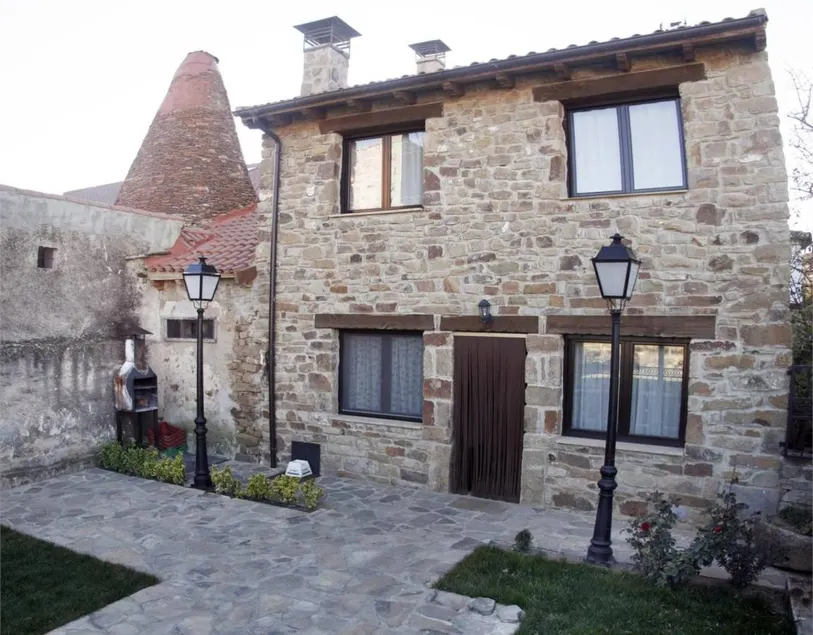 Casa con barbecue e giardino | Vista sulla montagna - Image 1