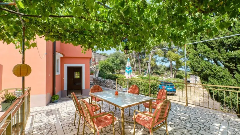Appartement avec terrasse - Image 1