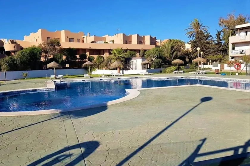 Holiday apartment with garden, pool & terrace | Sea view - Image 1