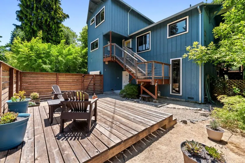 Marvelous Cabin with Amazing Living Areas in Monte Rio, California - Image 1