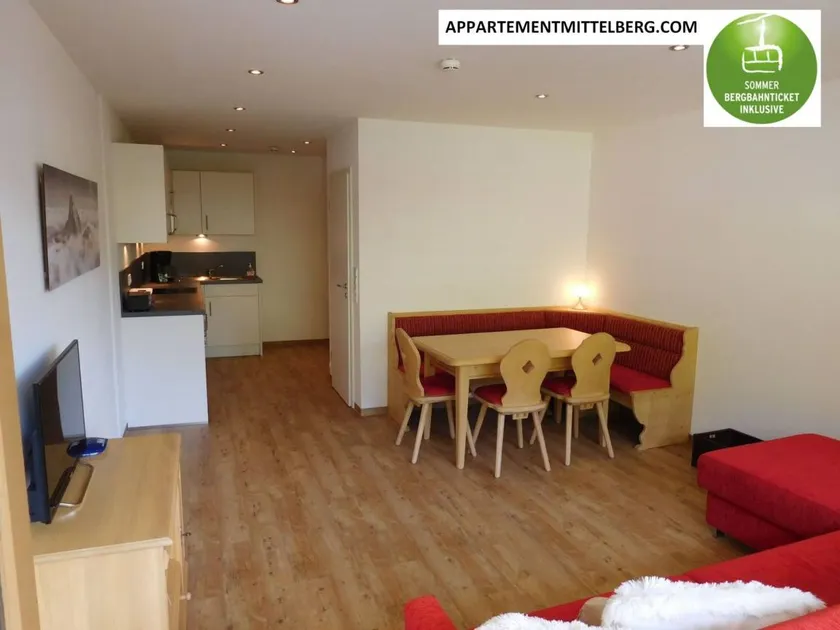 Flat with pool & garden - Image 1