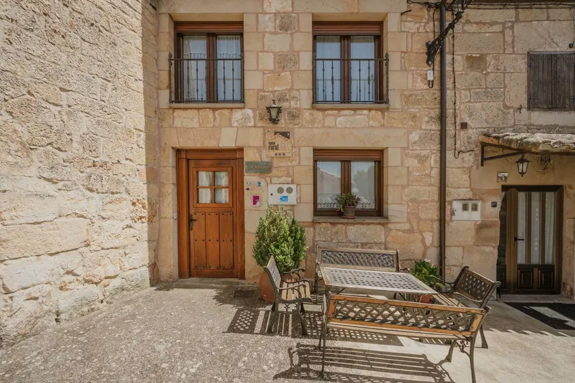 Holiday home | Mountain view - Image 1