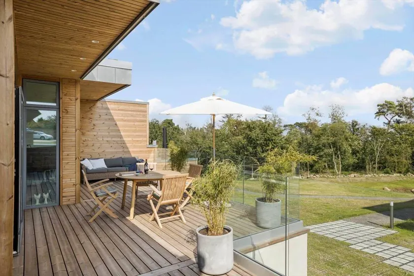 Flat with terrace & barbeque - Image 1