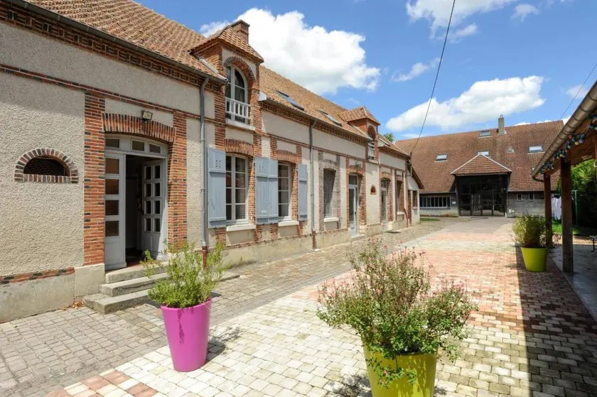 Charming cottage with garden, terrace & barbecue | Pets allowed - Image 1