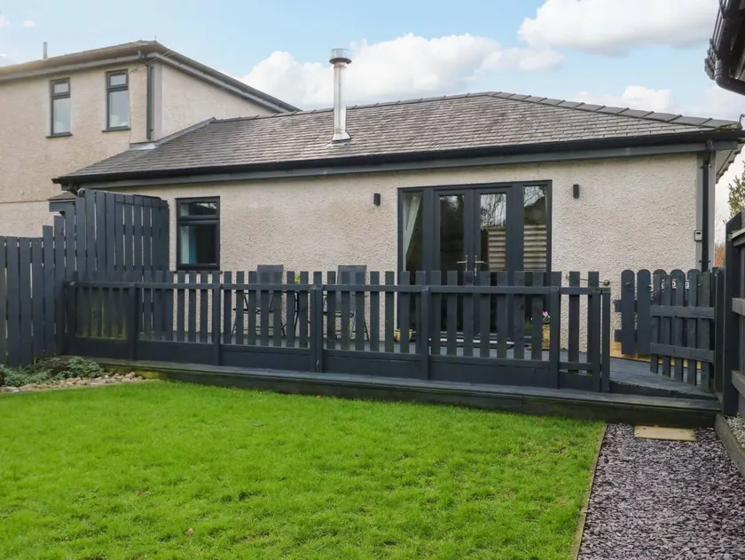 Cottage with garden | Beach view - Image 1