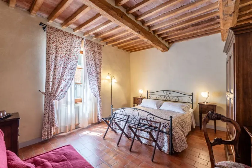 Locanda di Montisi – Castello Room Among the Hills of Montalcino - Image 1