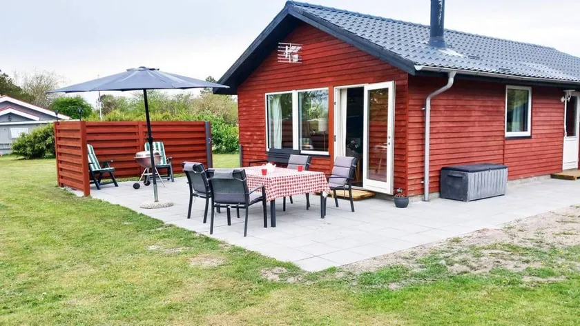 Wunderschönes Ferienhaus mit Whirlpool und Terrasse - Image 1