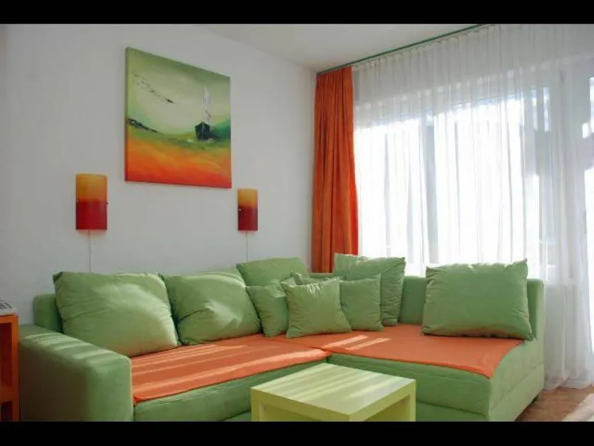 Children-friendly flat with barbecue | Lake view | Perfect for remote work - Image 1