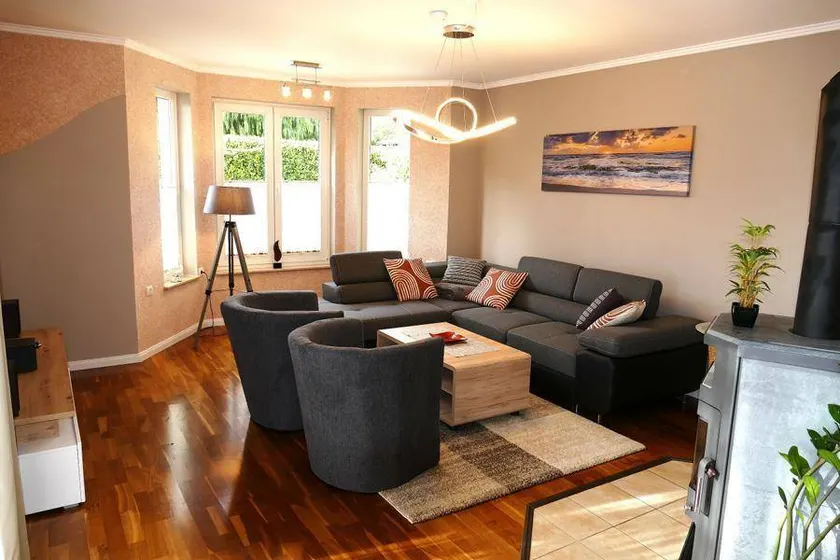 Flat with sauna, barbeque & garden - Image 1